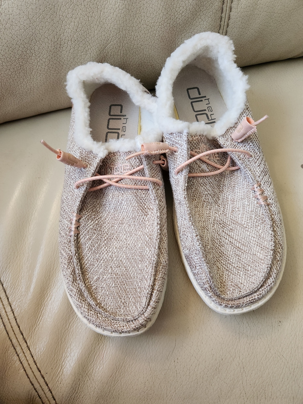 Hey Dude Women's Slip-On Shoes in Blush Pink Knit with Faux Fur